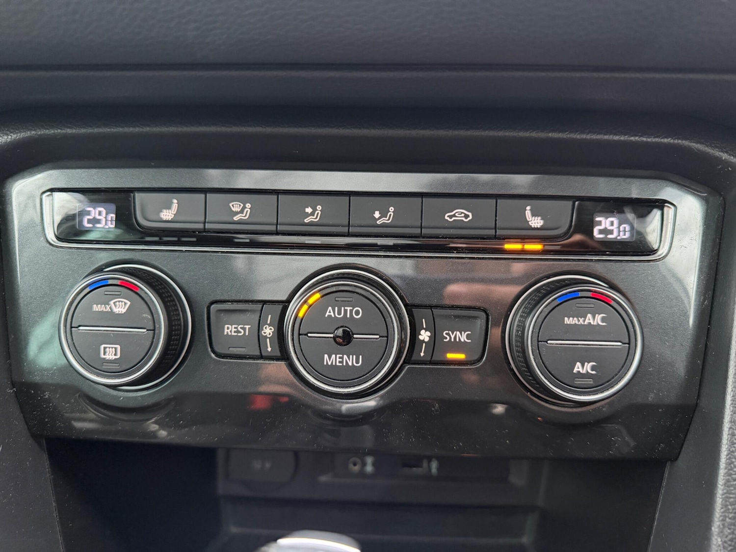 Used Volkswagen Tiguan 2017 for sale - 77163536: Photo 14