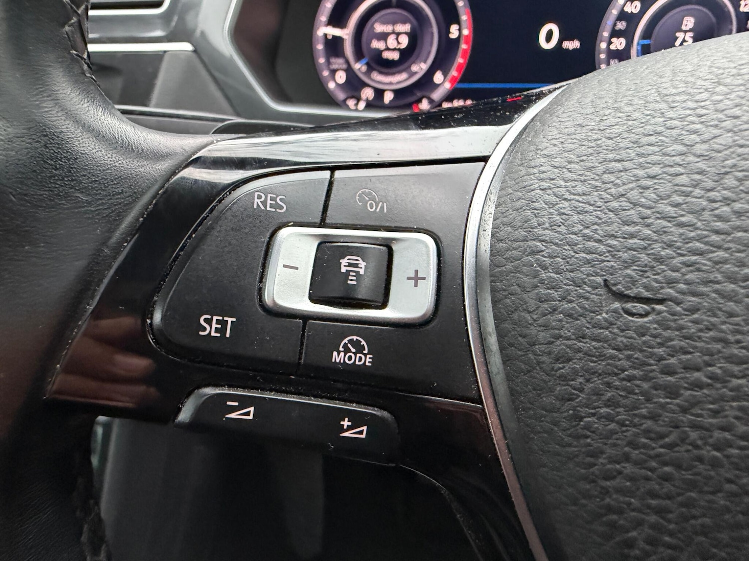 Used Volkswagen Tiguan 2017 for sale - 77163536: Photo 28