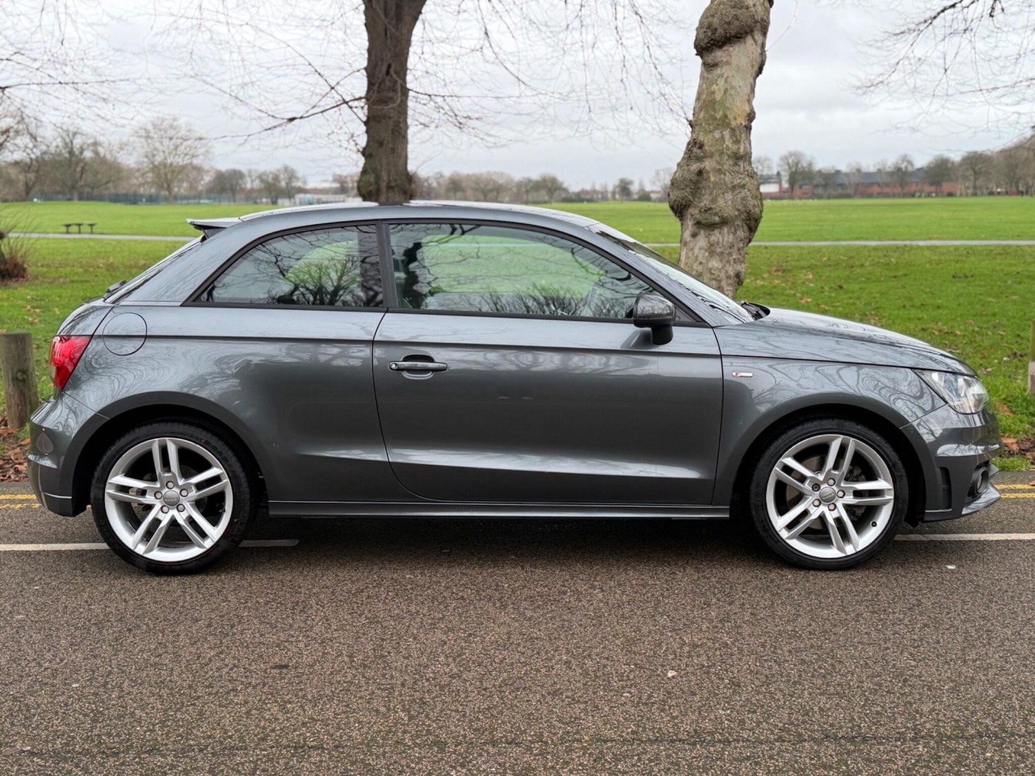 Used Audi A1 2012 for sale - 77343990: Photo 3