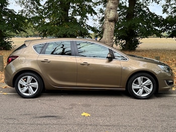 Used Vauxhall Astra 2014 for sale - 76024740: Photo