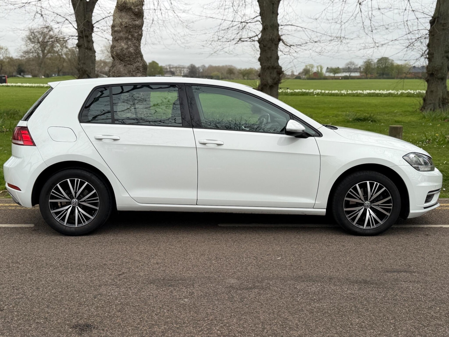 Used Volkswagen Golf 2018 for sale - 78087161: Photo 3