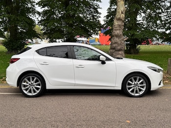 Used Mazda Mazda3 2017 for sale - 76021108: Photo