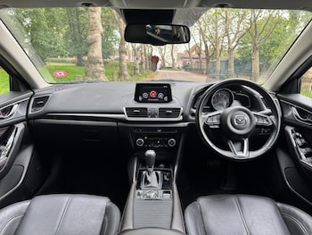 Used Mazda Mazda3 2017 for sale - 76021108: Photo