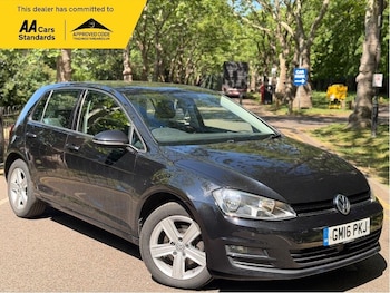 Used Volkswagen Golf 2016 for sale - 78574005: Photo