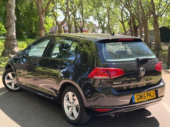 Used Volkswagen Golf 2016 for sale - 78574005: Photo