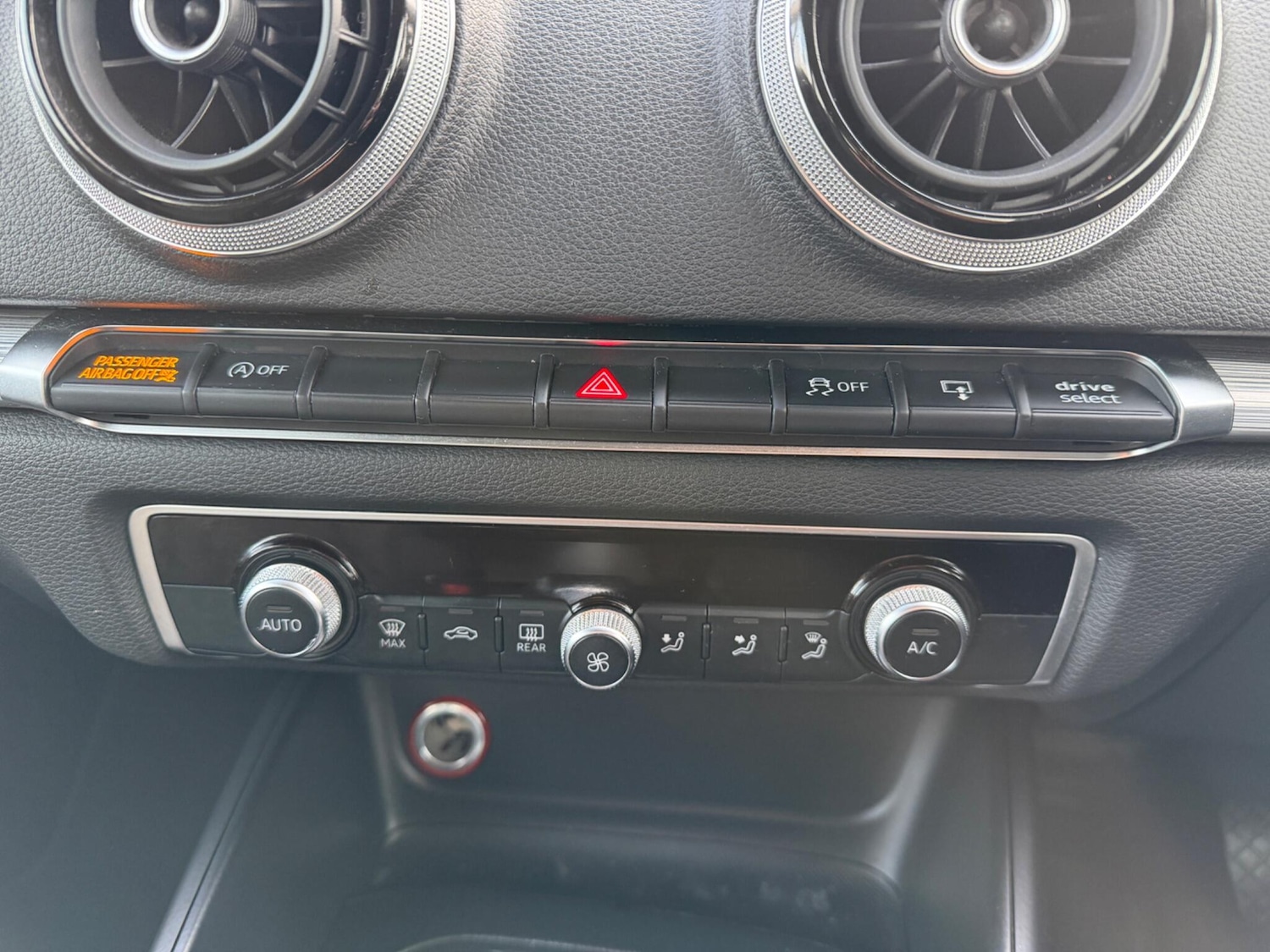 Used Audi A3 2016 for sale - 77559958: Photo 14