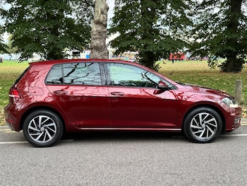 Used Volkswagen Golf 2019 for sale - 75927793: Photo