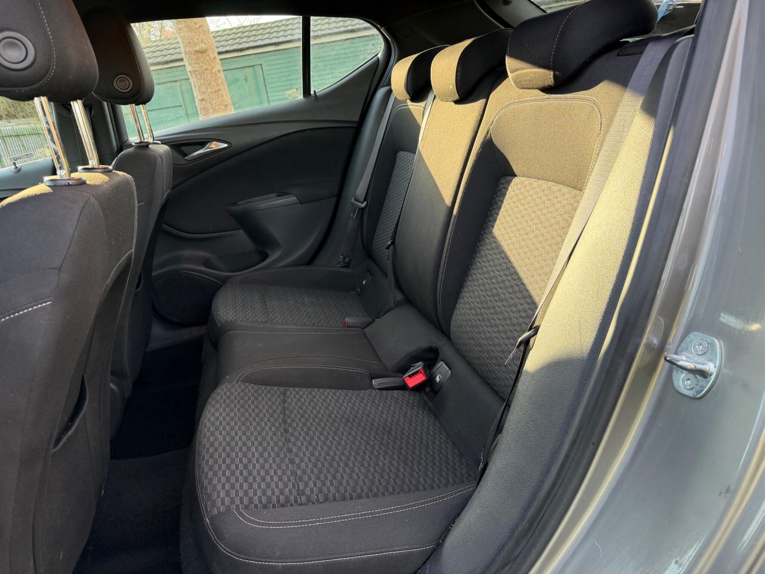 Used Vauxhall Astra 2017 for sale - 76942354: Photo 11