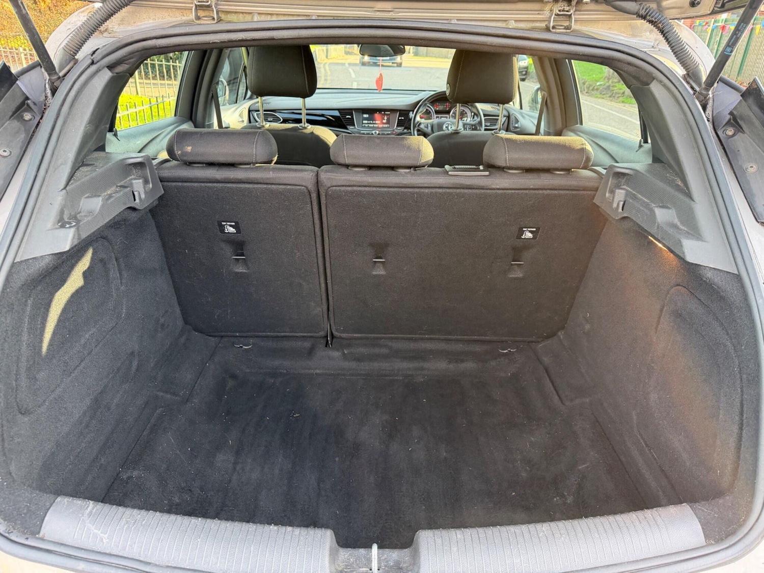 Used Vauxhall Astra 2017 for sale - 76942354: Photo 19