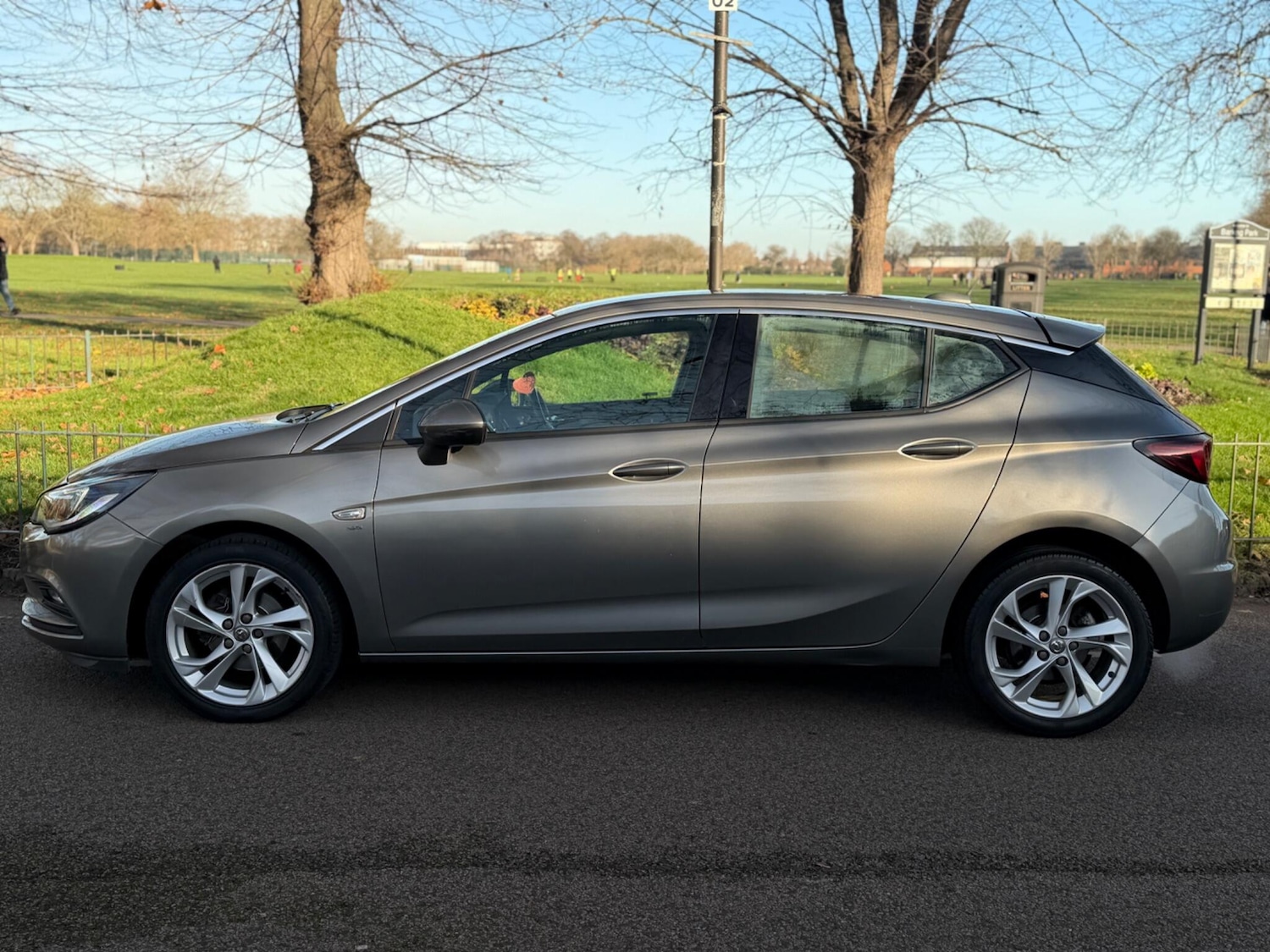 Used Vauxhall Astra 2017 for sale - 76942354: Photo 9