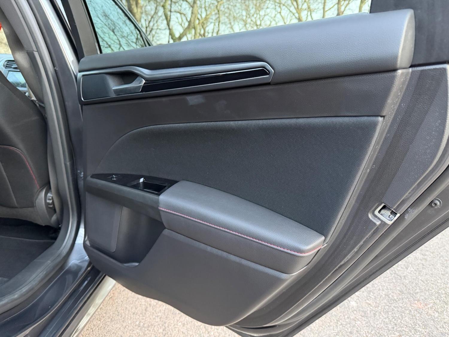 Used Ford Mondeo 2018 for sale - 77091117: Photo 18