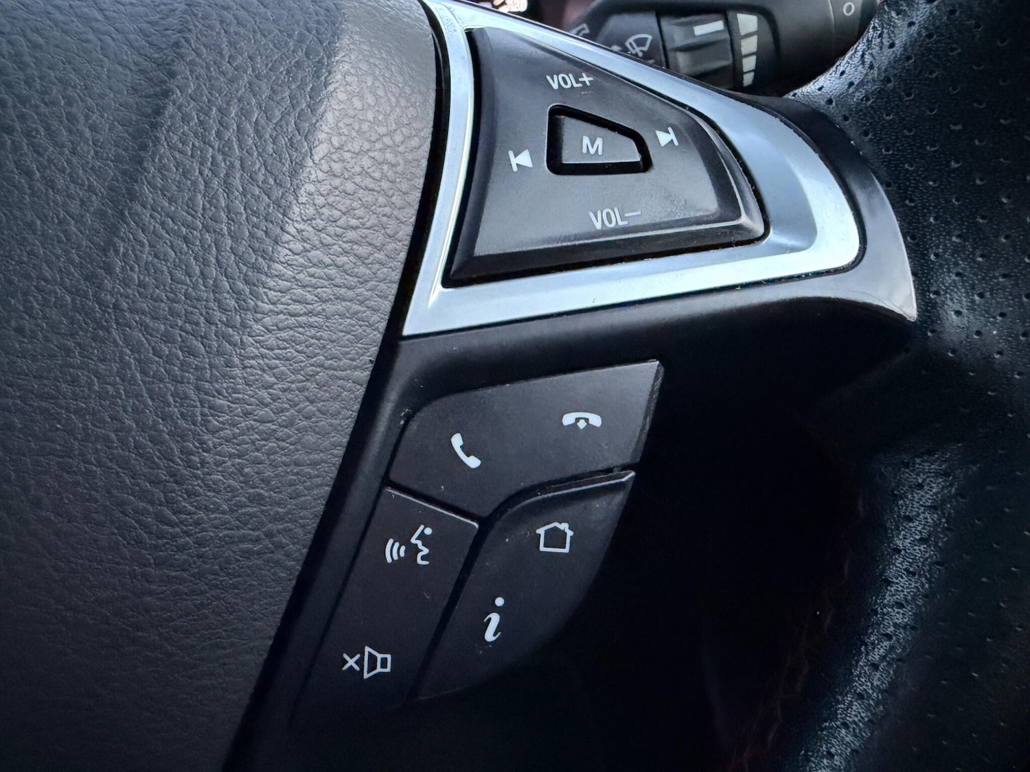 Used Ford Mondeo 2018 for sale - 77091117: Photo 24