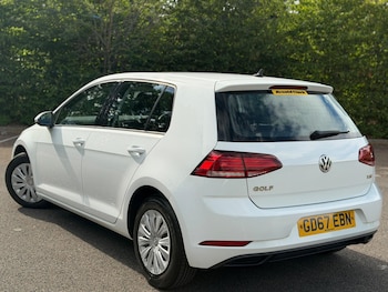 Used Volkswagen Golf 2017 for sale - 78922554: Photo