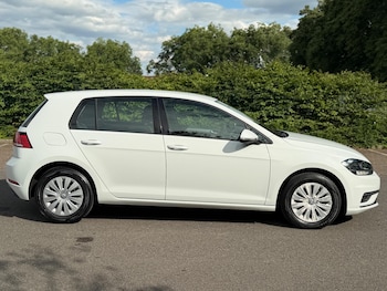 Used Volkswagen Golf 2017 for sale - 78922554: Photo