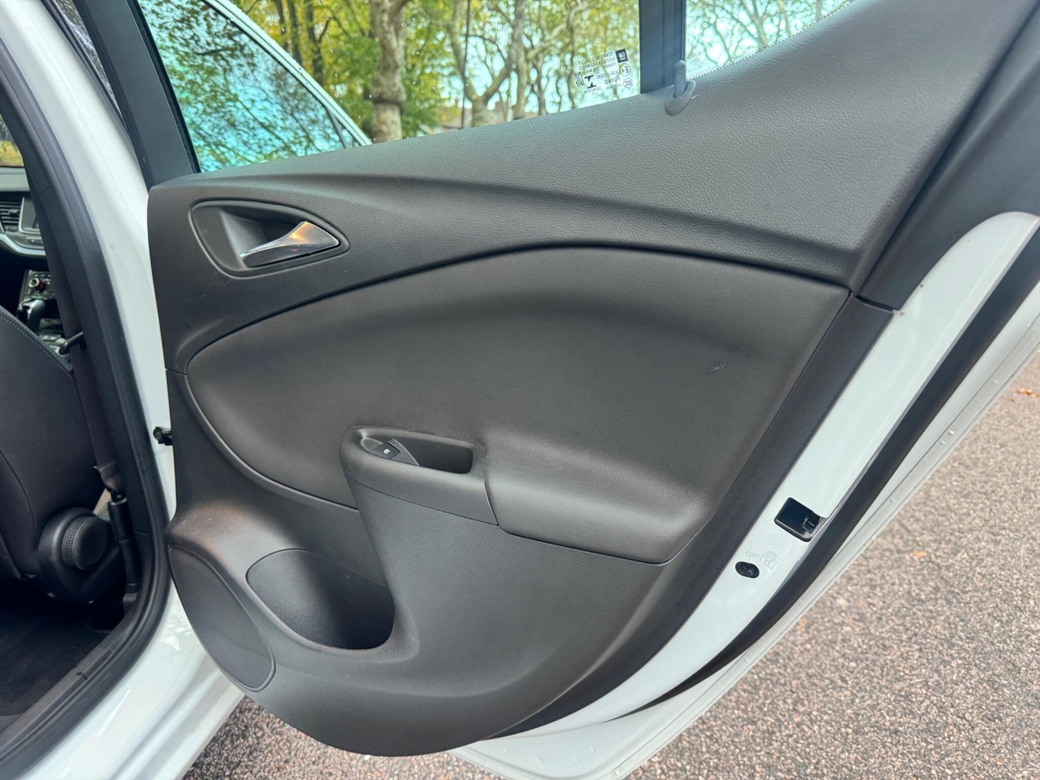 Used Vauxhall Astra 2017 for sale - 76433362: Photo 21