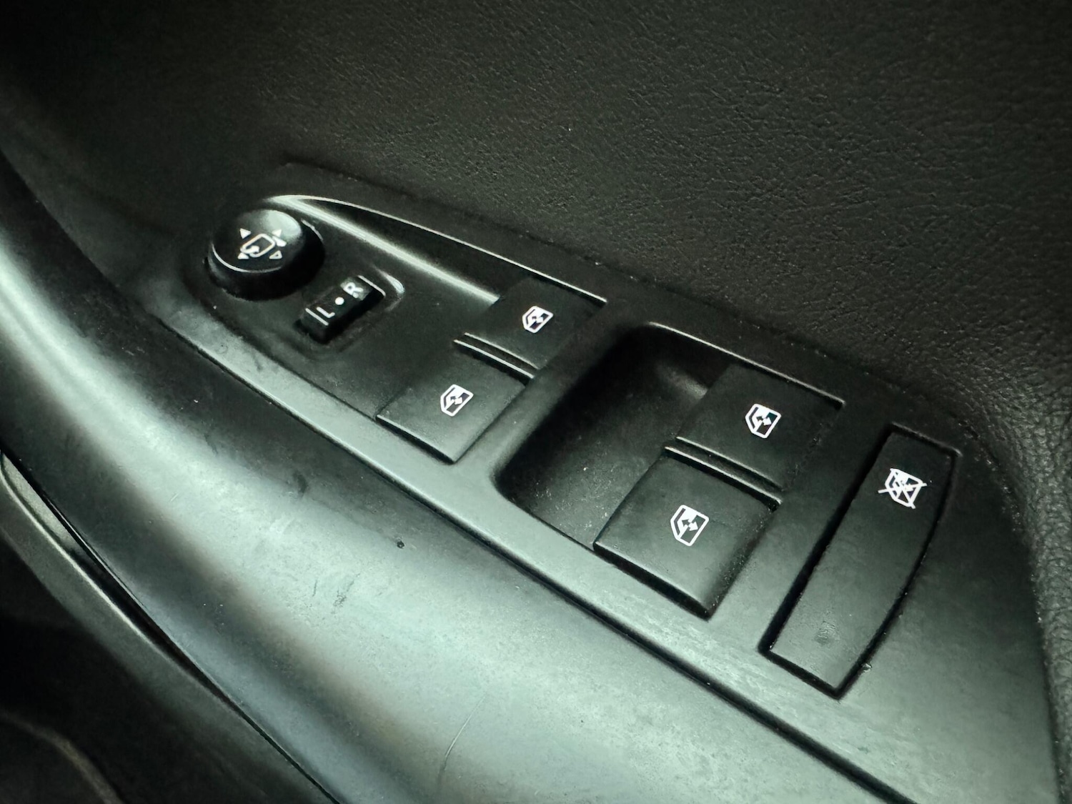 Used Vauxhall Astra 2017 for sale - 76433362: Photo 23