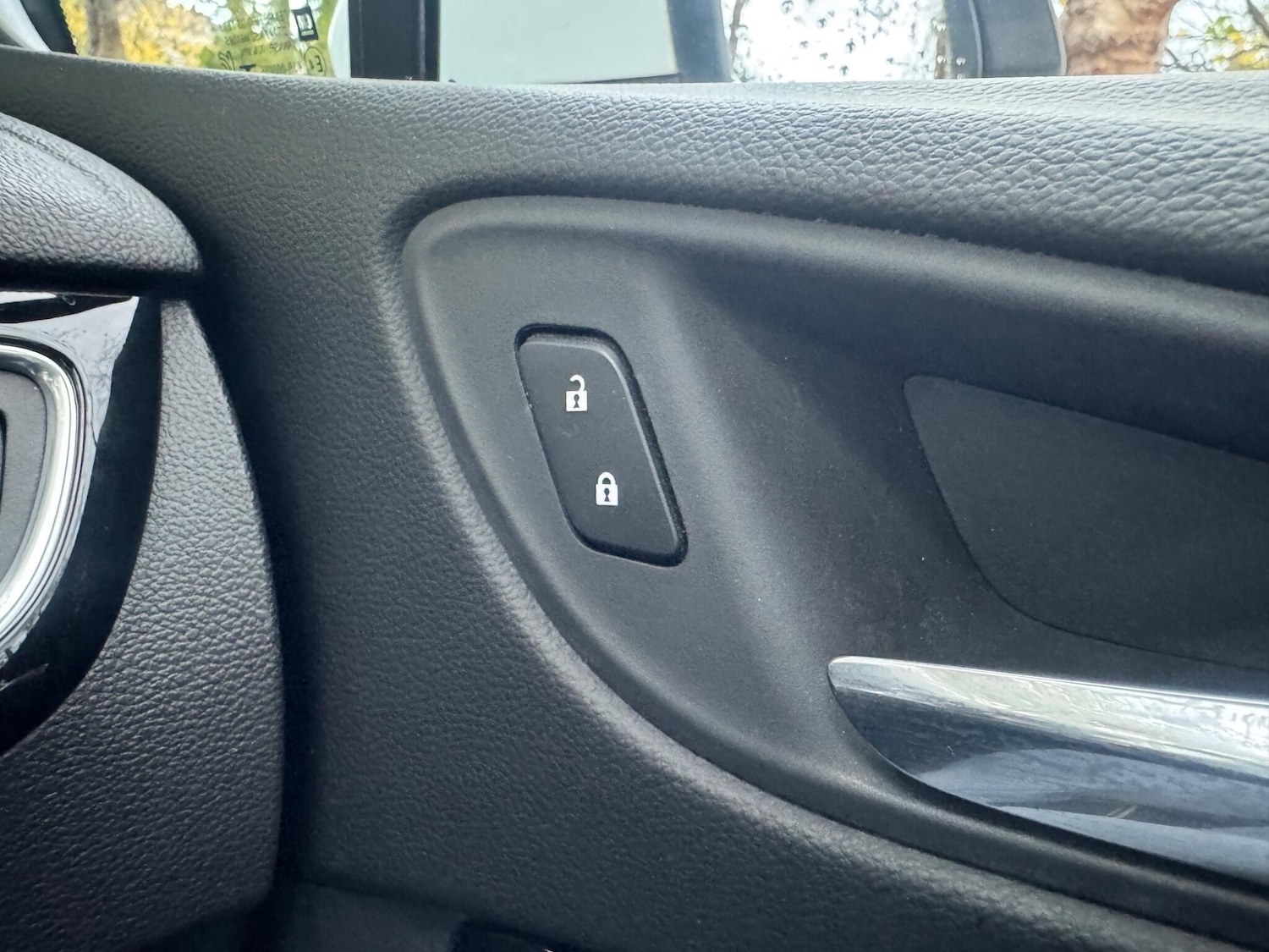 Used Vauxhall Astra 2017 for sale - 76433362: Photo 24