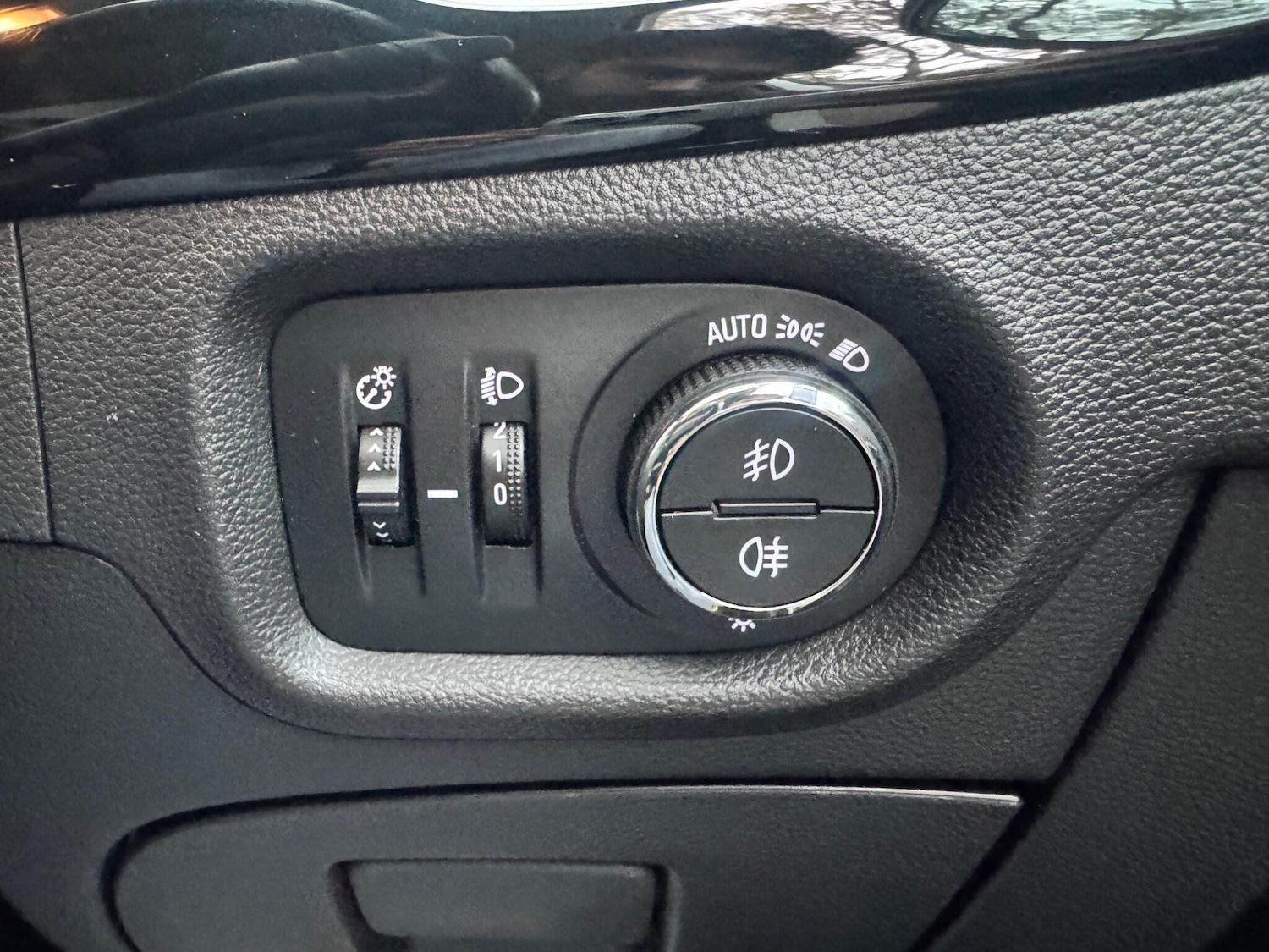 Used Vauxhall Astra 2017 for sale - 76433362: Photo 25