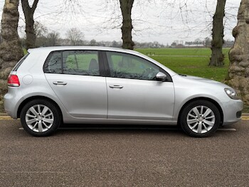 Used Volkswagen Golf 2011 for sale - 77496789: Photo