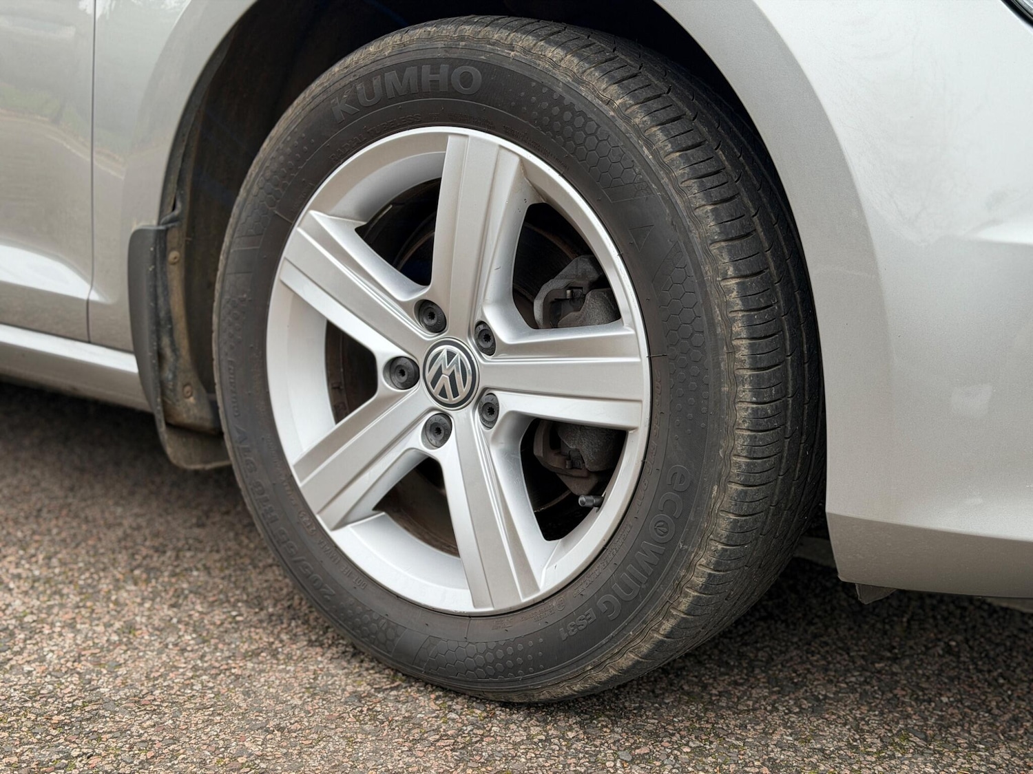 Used Volkswagen Golf 2016 for sale - 77625897: Photo 28