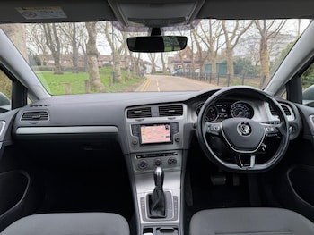 Used Volkswagen Golf 2016 for sale - 77625897: Photo