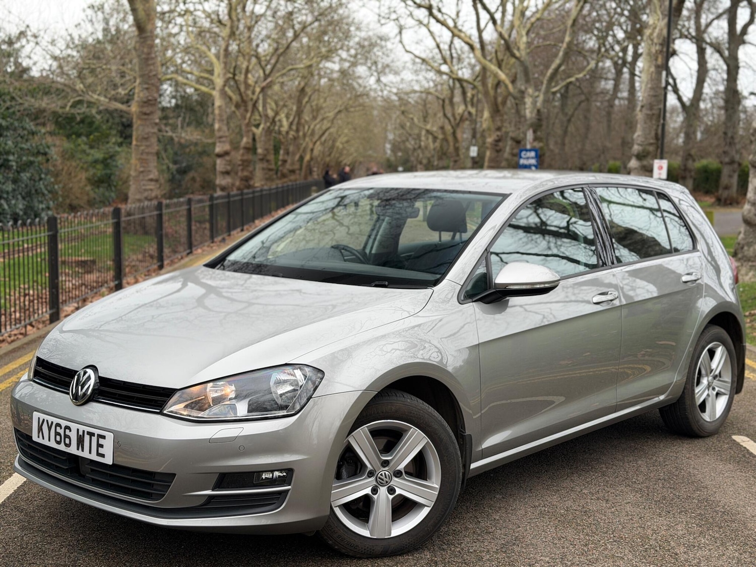 Used Volkswagen Golf 2016 for sale - 77625897: Photo 6