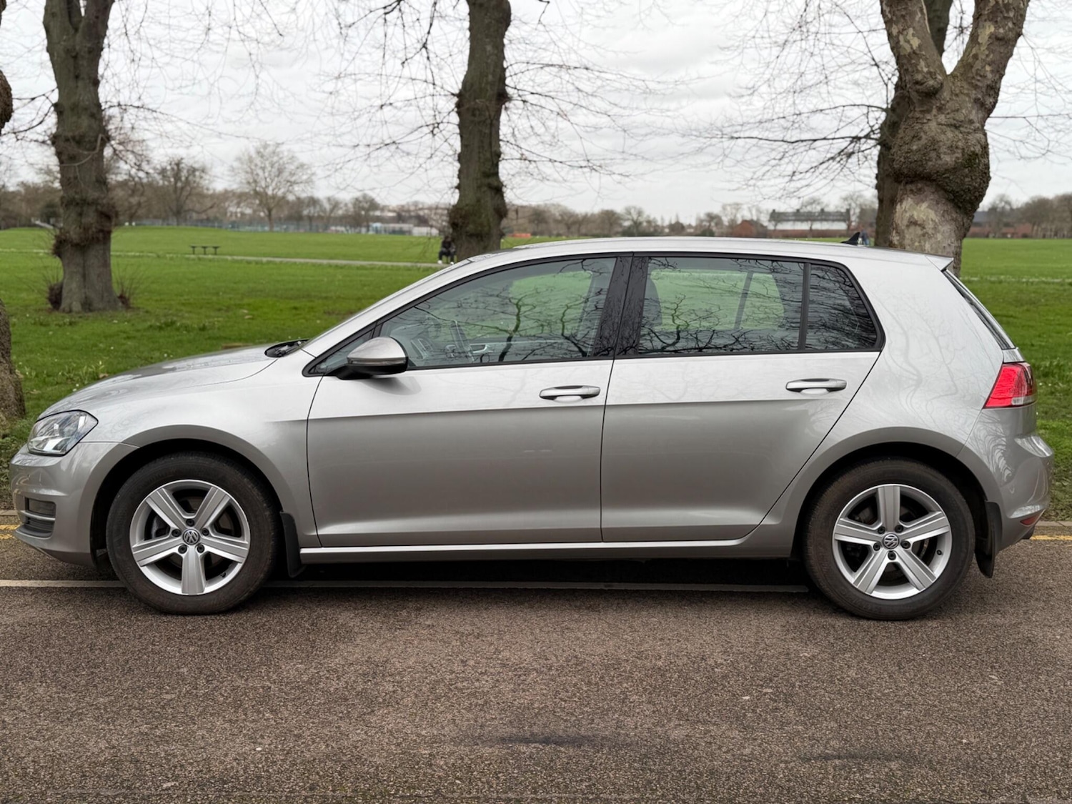 Used Volkswagen Golf 2016 for sale - 77625897: Photo 9