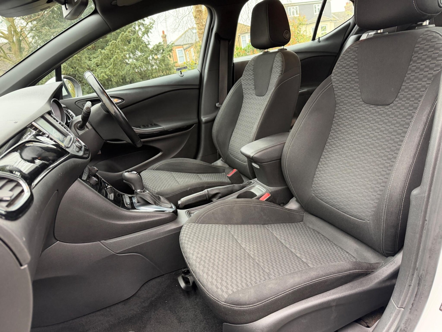 Used Vauxhall Astra for sale - 77807875: Photo 10