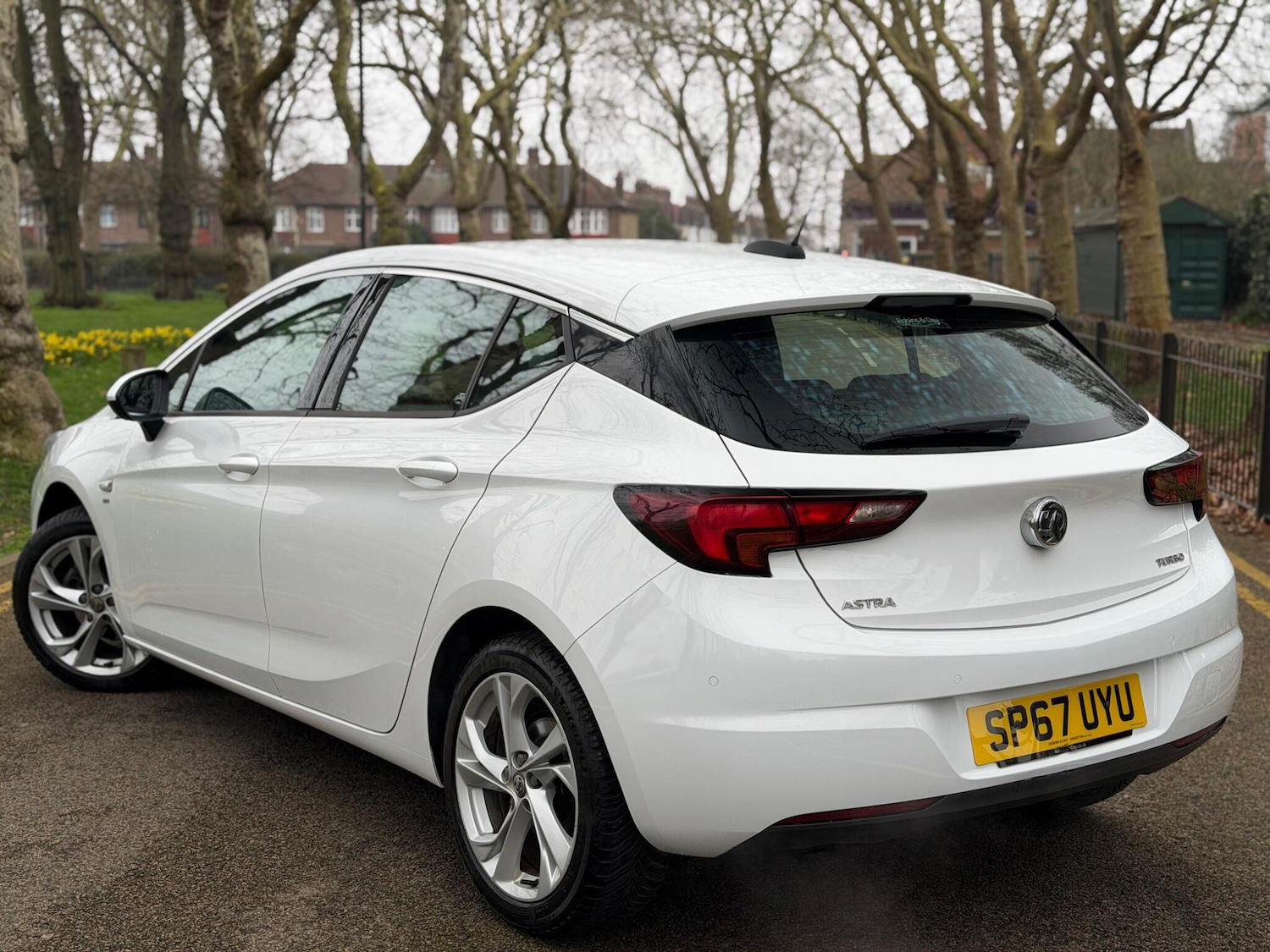 Used Vauxhall Astra for sale - 77807875: Photo 2
