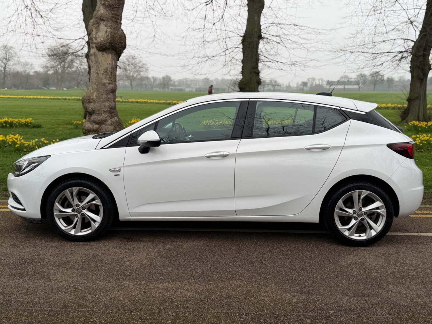 Used Vauxhall Astra for sale - 77807875: Photo 9