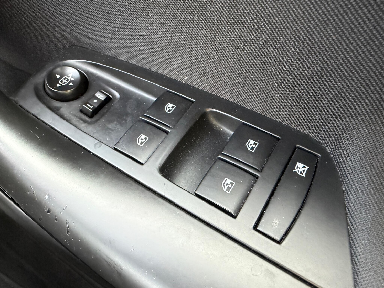 Used Vauxhall Astra for sale - 77242452: Photo 21