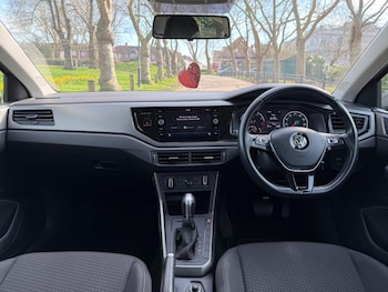 Used Volkswagen Polo 2018 for sale - 78585810: Photo