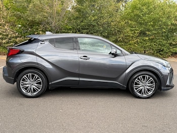 Used Toyota C-HR 2021 for sale - 79464629: Photo