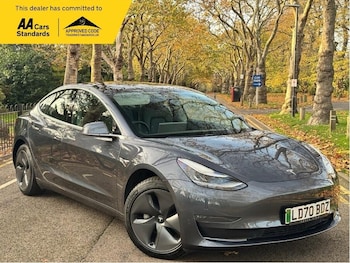 2020 (70) - Long Range AWD 4dr Auto