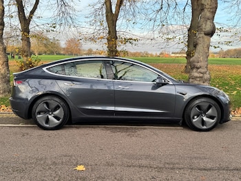 Used Tesla Model 3 2020 for sale - 77020835: Photo