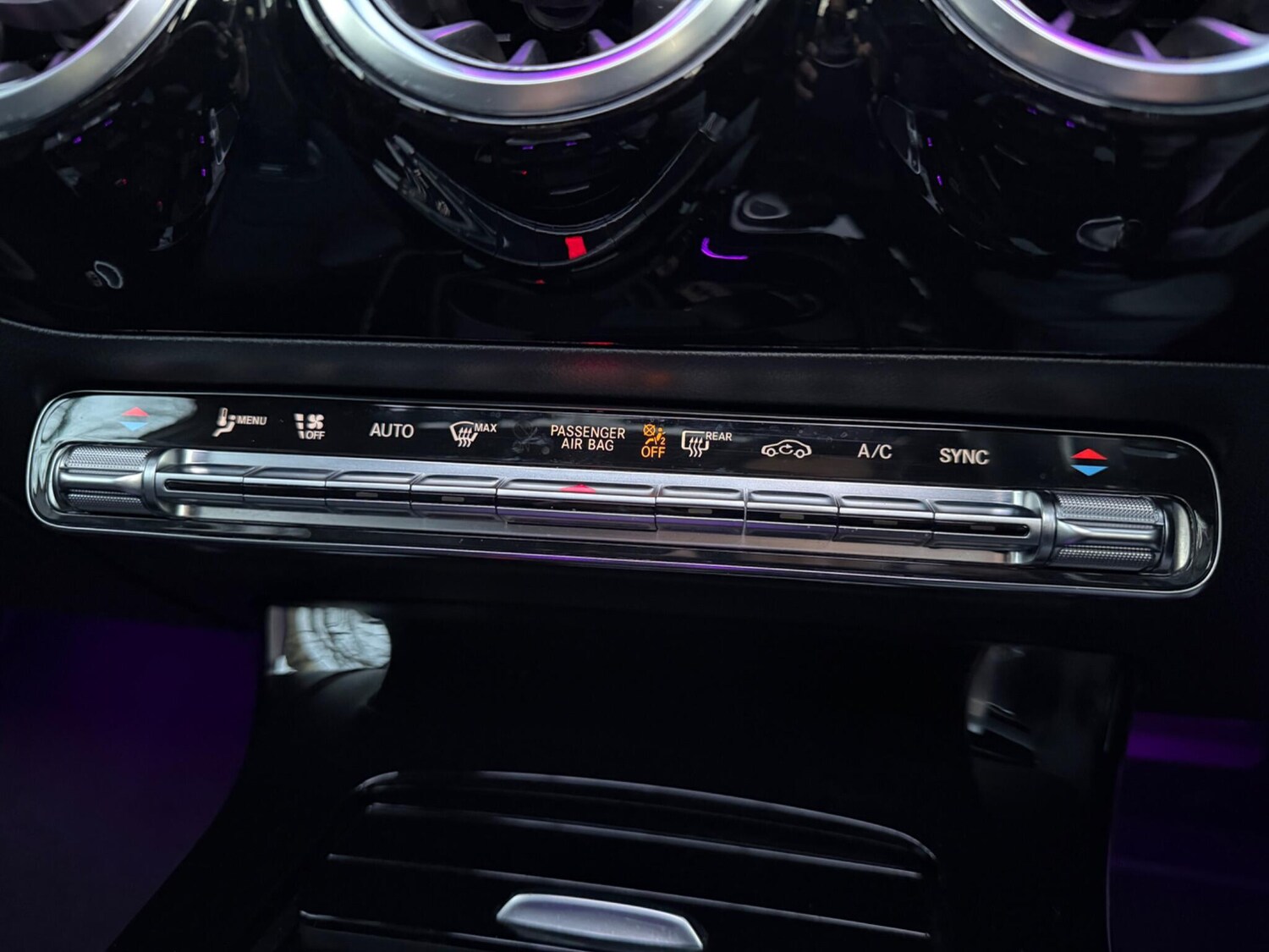 Used Mercedes-Benz A-Class for sale - 77940639: Photo 11