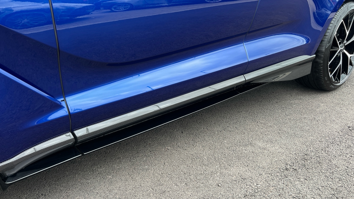 Used Aston Martin DBX 2025 for sale - 76455008: Photo 17