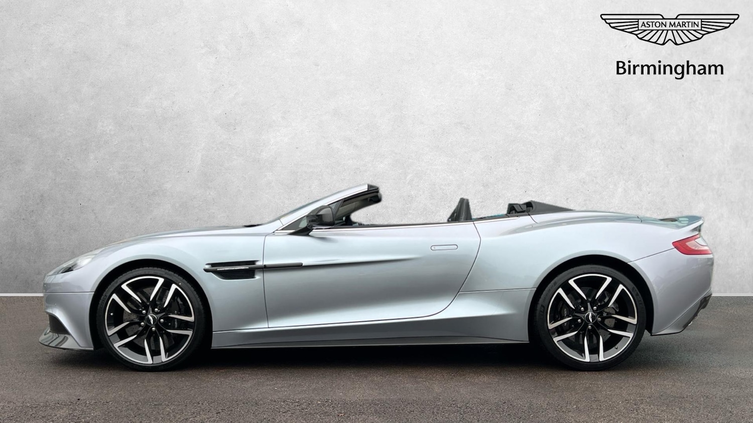 Used Aston Martin Vanquish 2015 for sale - 77572515: Photo 12