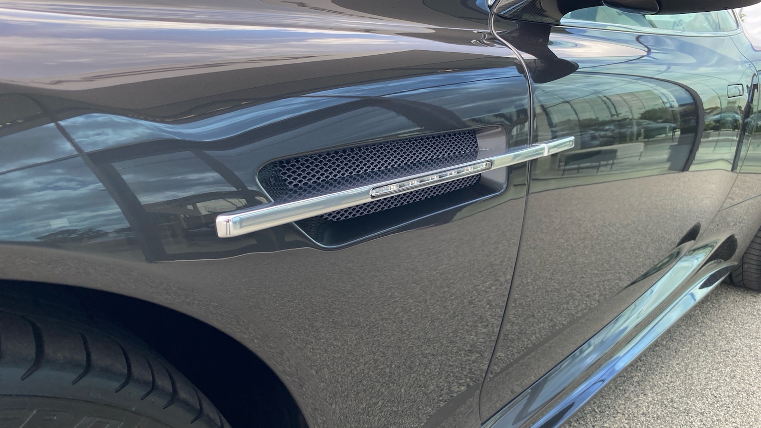 Used Aston Martin DBS for sale - 76699573: Photo 20