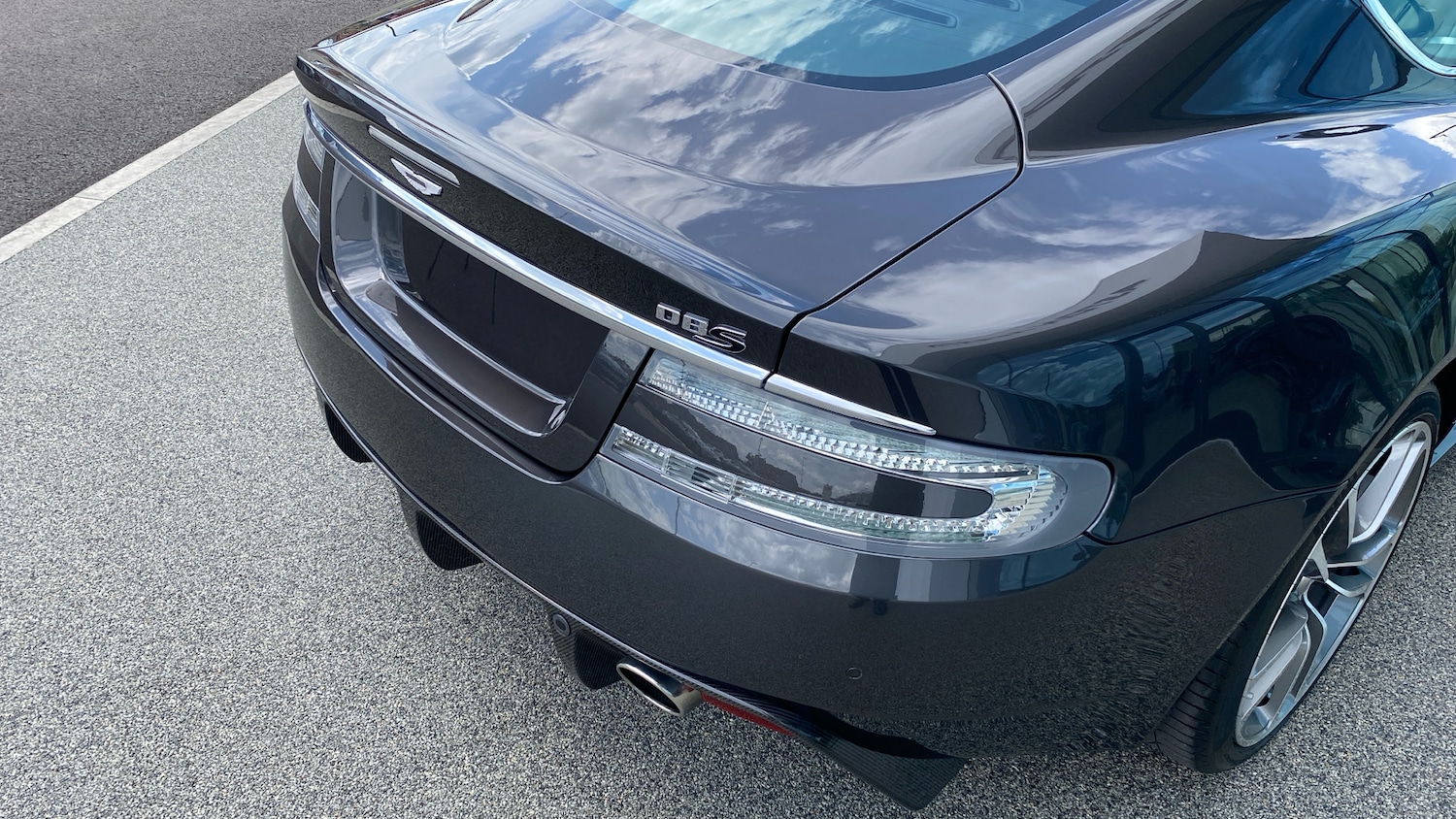 Used Aston Martin DBS for sale - 76699573: Photo 8