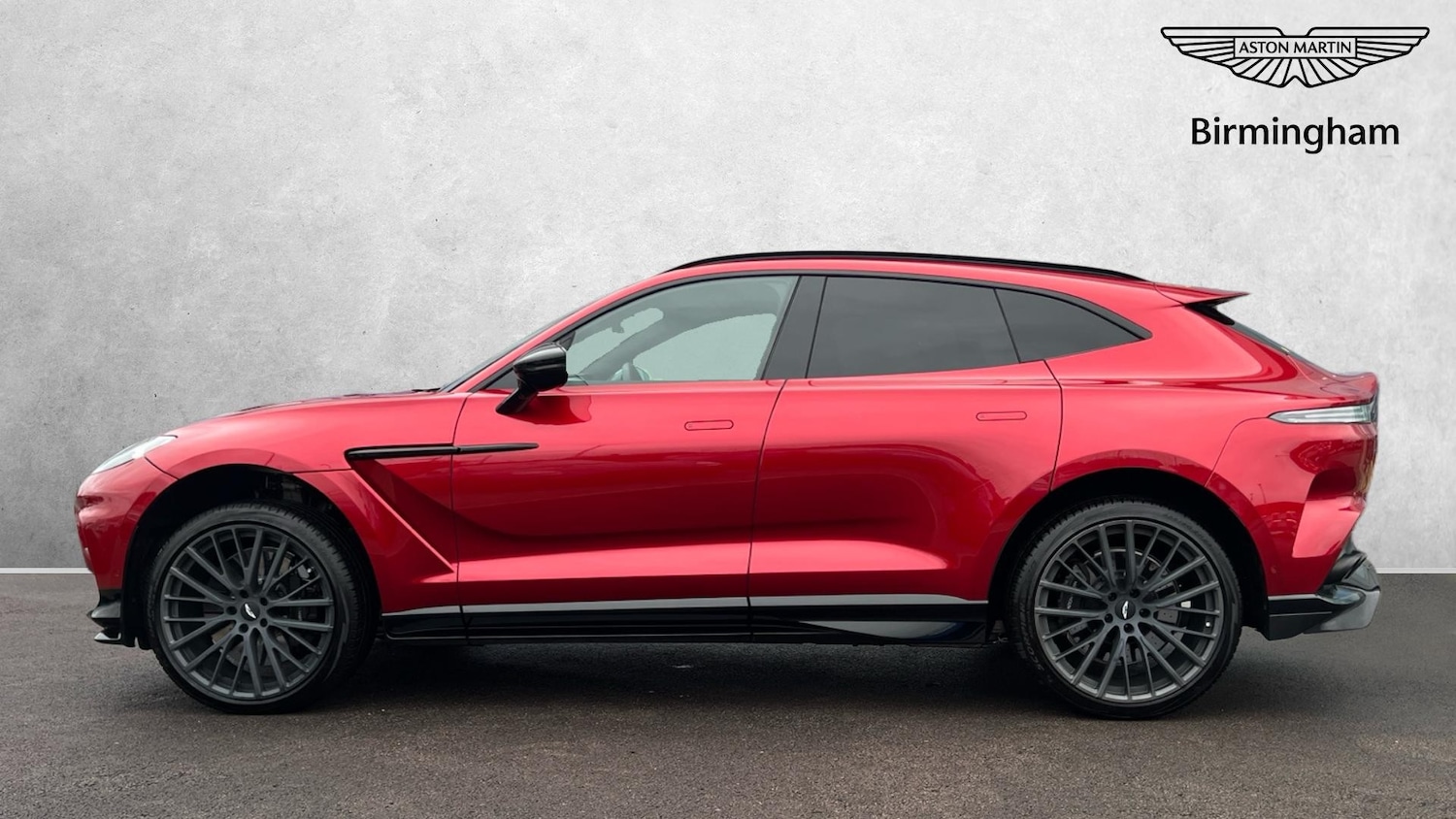 Used Aston Martin DBX 2025 for sale - 77595088: Photo 12