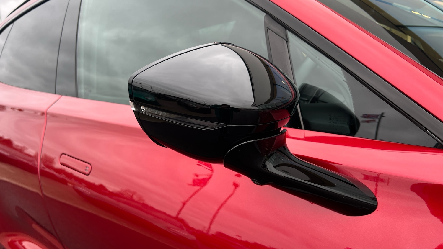 Used Aston Martin DBX 2025 for sale - 77595088: Photo 21