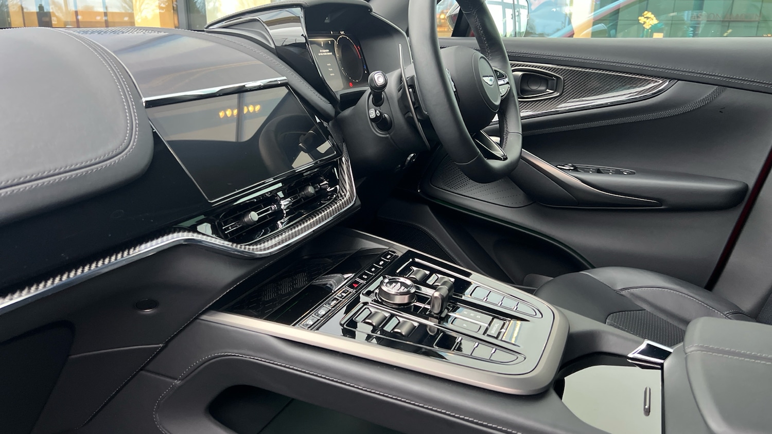 Used Aston Martin DBX 2025 for sale - 77595088: Photo 25