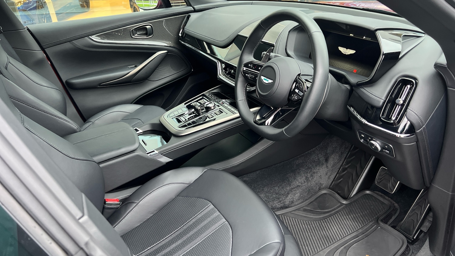 Used Aston Martin DBX 2025 for sale - 77595088: Photo 3