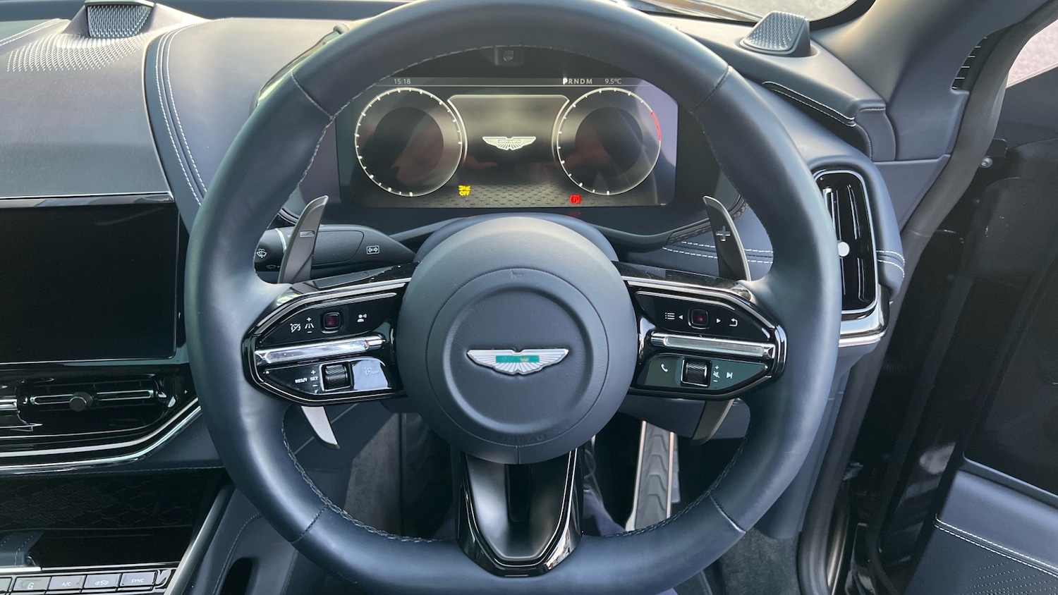 Used Aston Martin DBX for sale - 76910971: Photo 10