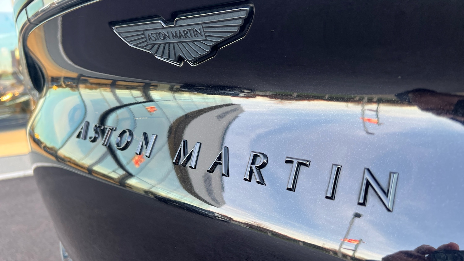 Used Aston Martin DBX for sale - 76910971: Photo 15