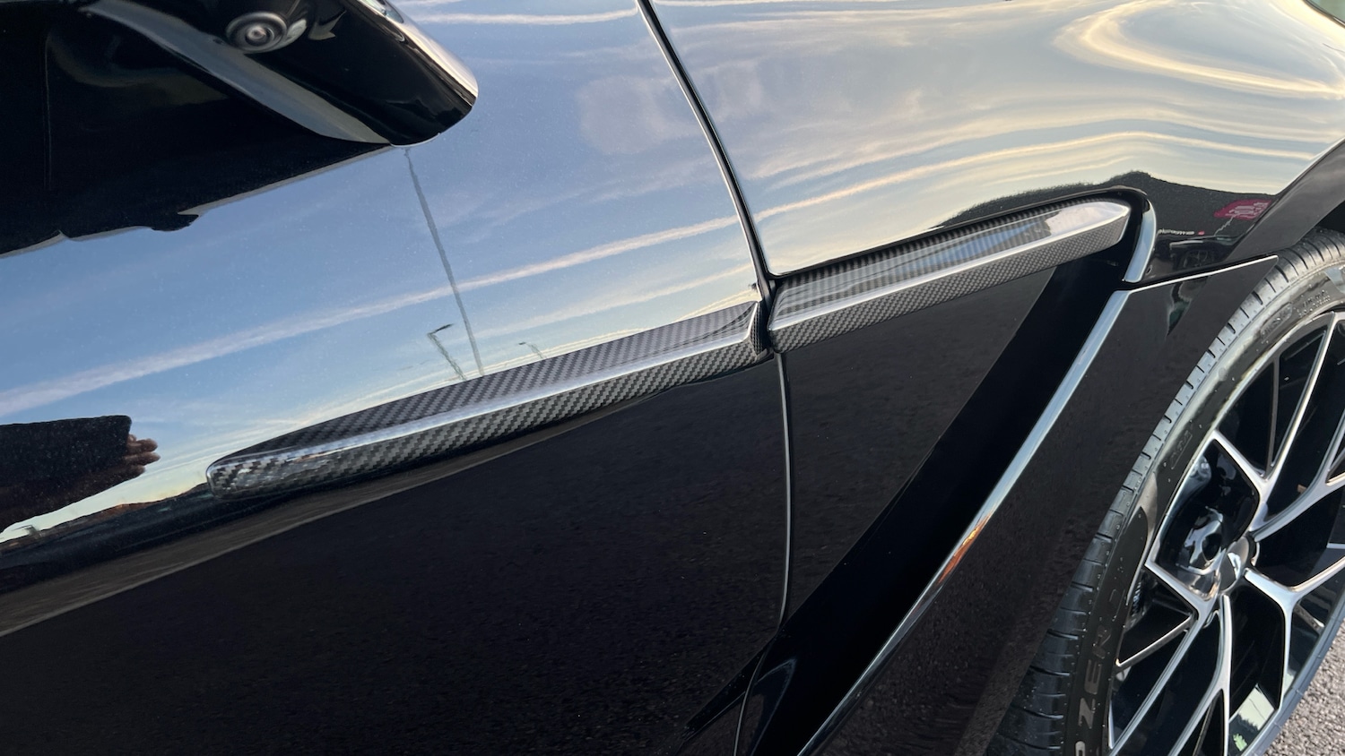 Used Aston Martin DBX for sale - 76910971: Photo 18