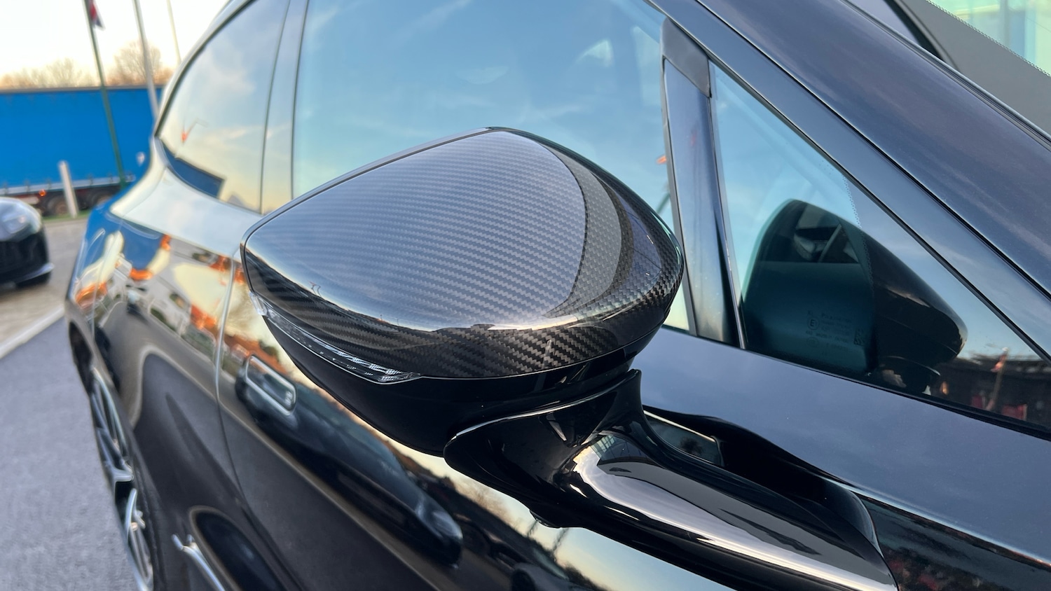 Used Aston Martin DBX for sale - 76910971: Photo 19