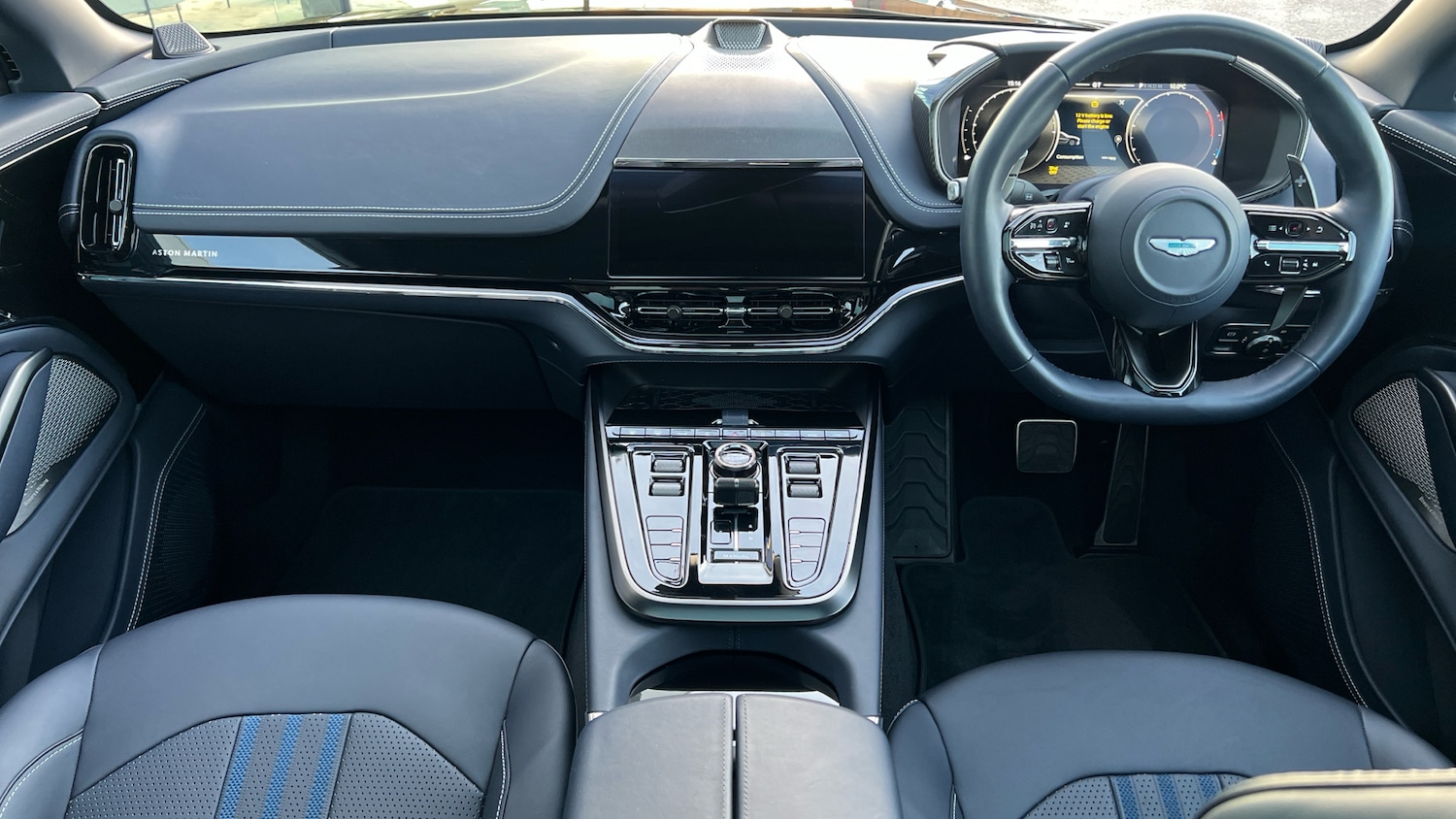 Used Aston Martin DBX for sale - 76910971: Photo 9