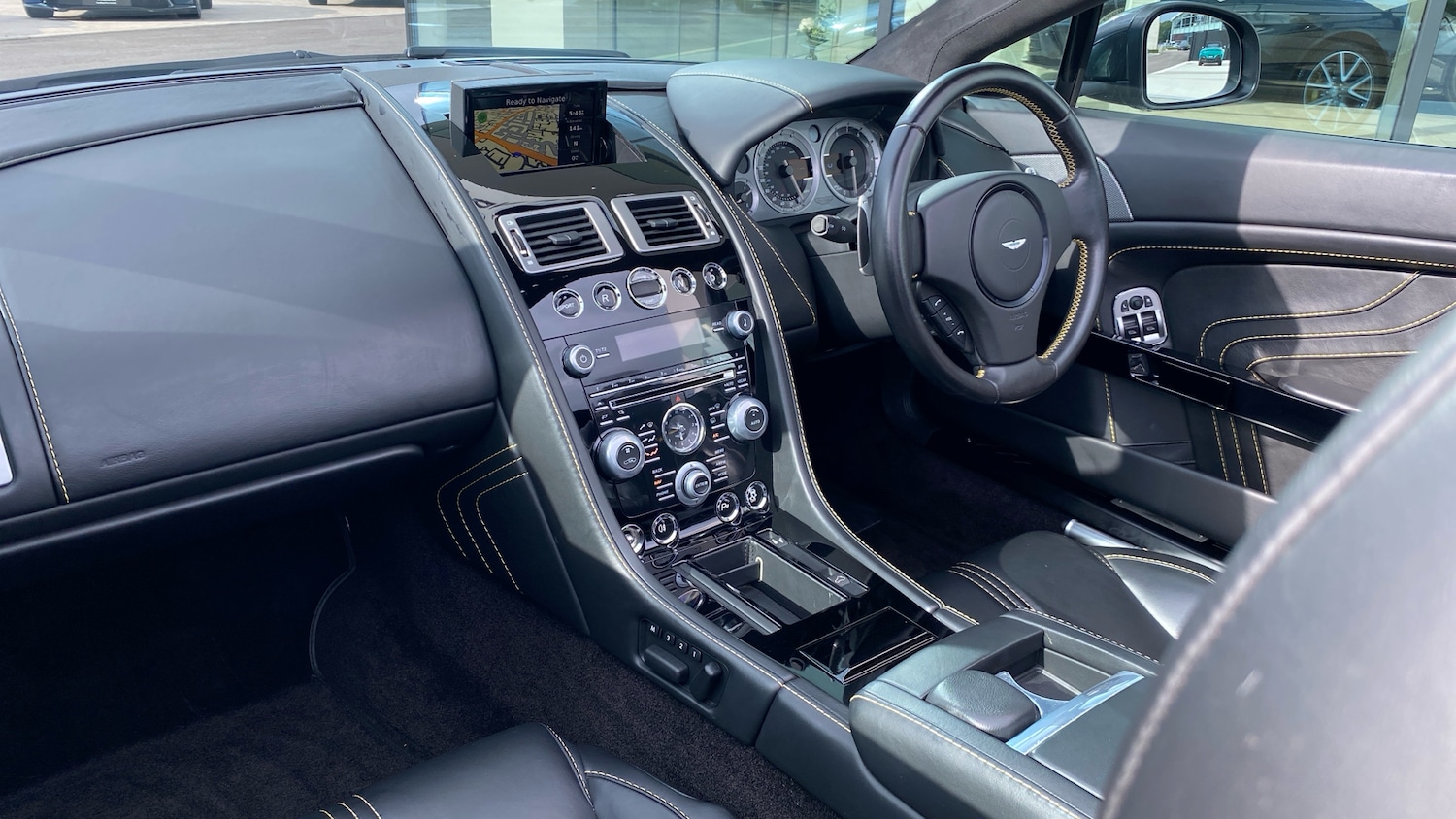 Used Aston Martin Vantage for sale - 77668263: Photo 24